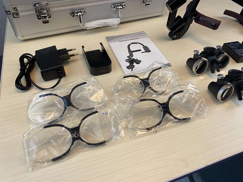 Lupas binoculares dentales 5X o 6X con luz LED 5W y lentes para presbicia